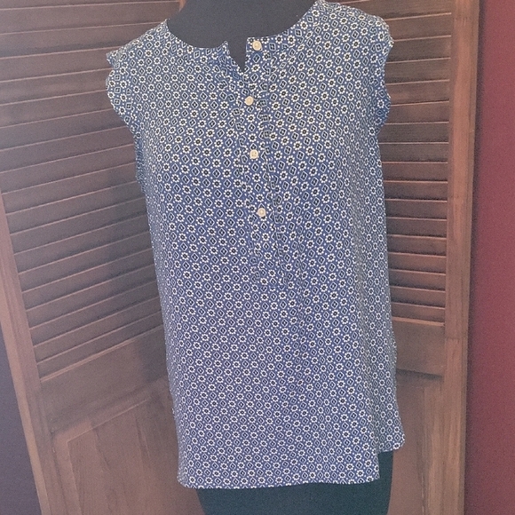 LOFT Blue Sleeveless Blouse with Mandarin Collar - Picture 3 of 10